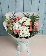 Букет цветов из:  Розы, Лизиантусы и Хризантемы в Осташево