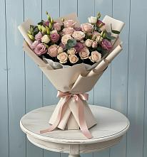 Букет цветов из:  Розы и Лизиантусы #REPLACE_PRED# Осташево