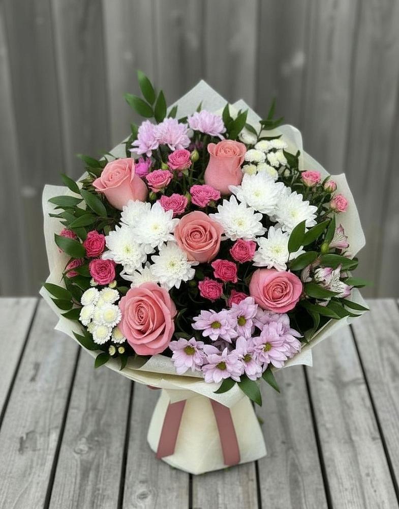 Букет цветов из: Альстромерии, Гвоздики, Розы и Хризантемы в Осташево