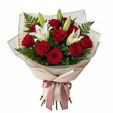 Букет цветов из:  Лилии и Розы в Осташево