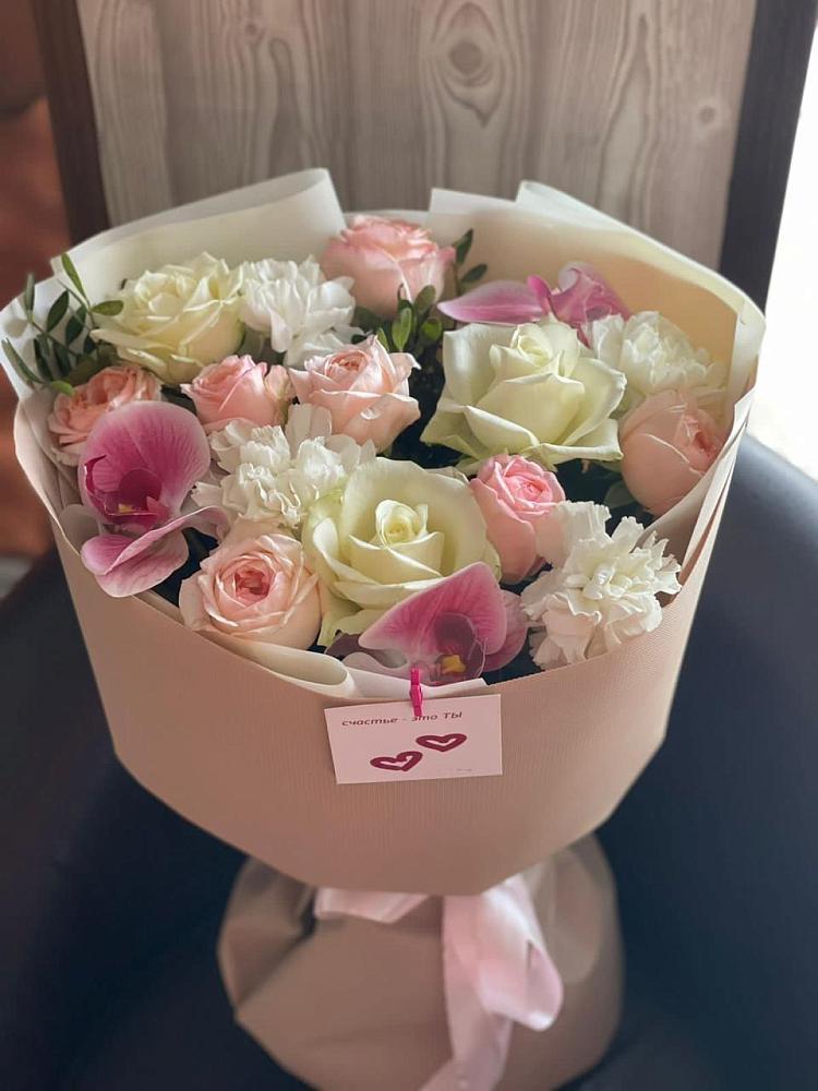 Букет цветов из: Орхидеи, Розы и Гвоздики в Осташево