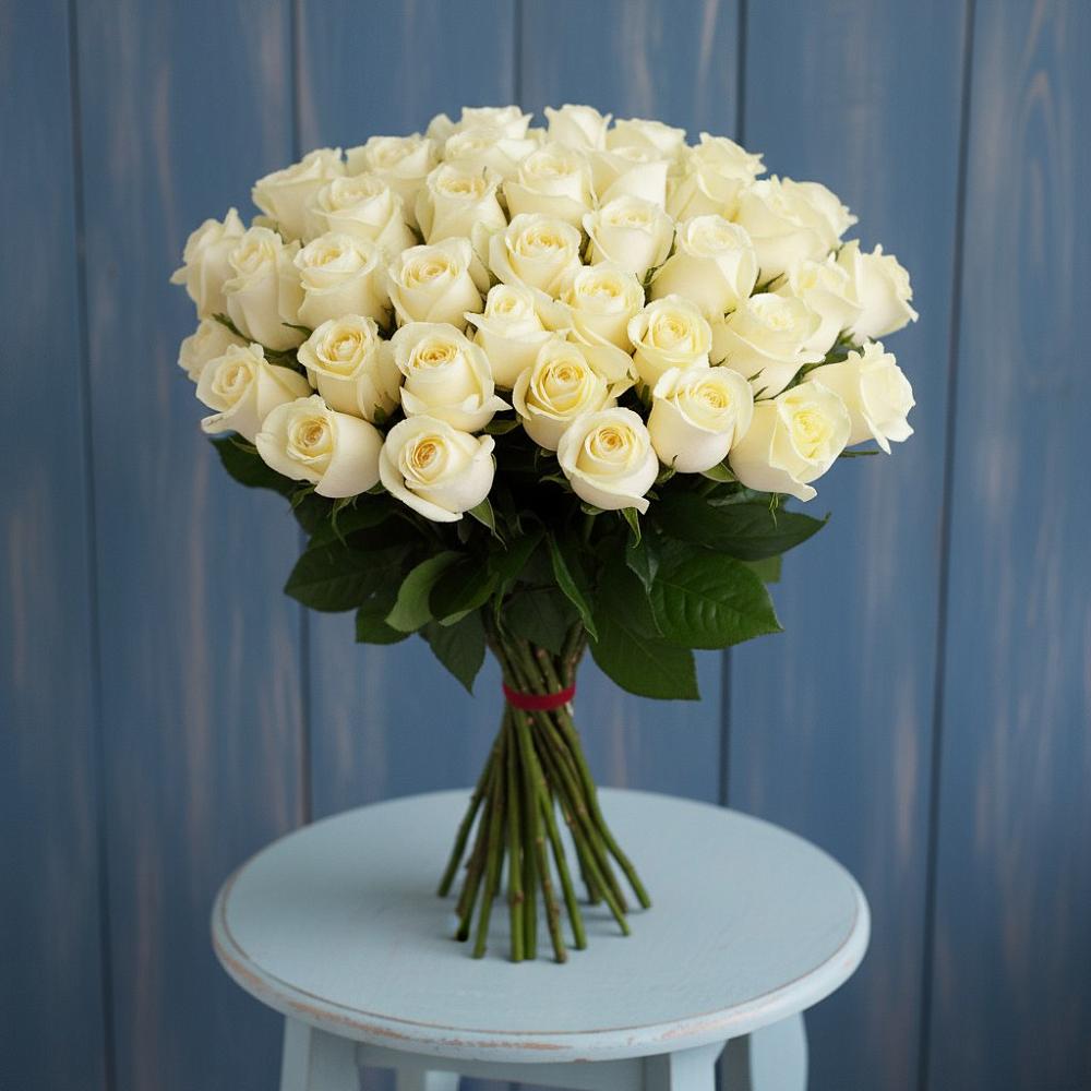 Букет 51 Белая роза Эдлесс Лав в Осташево