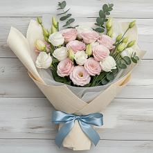 Букет цветов из:  Лизиантусы в Осташево