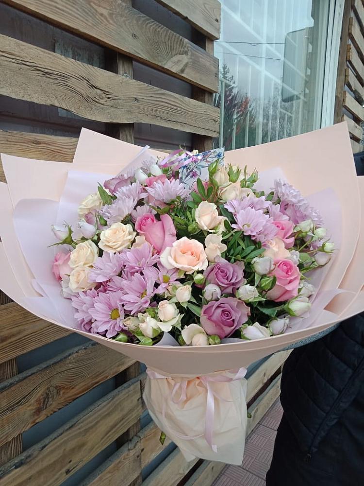 Букет цветов из: Розы и Хризантемы в Осташево