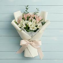 Букет цветов из:  Альстромерии в Осташево