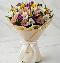 Букет цветов из:  Альстромерии в Осташево