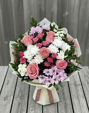 Букет цветов из:  Альстромерии, Гвоздики, Розы и Хризантемы в Осташево