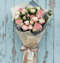 Букет цветов из:  Розы в Осташево