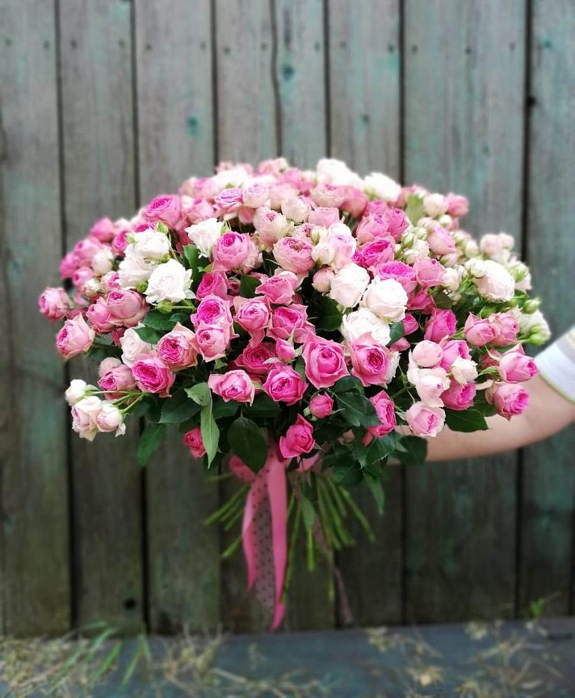 Букет Розовые кустовые розы Натали и Лав Лидия в Осташево