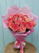 Букет 15 Розовых роз Равель в Осташево